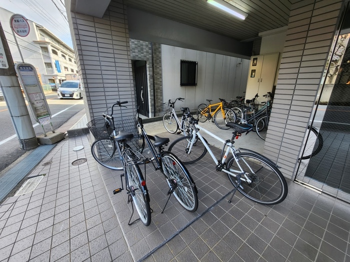 駐輪場 メゾン・ボ－ノボ－ノ