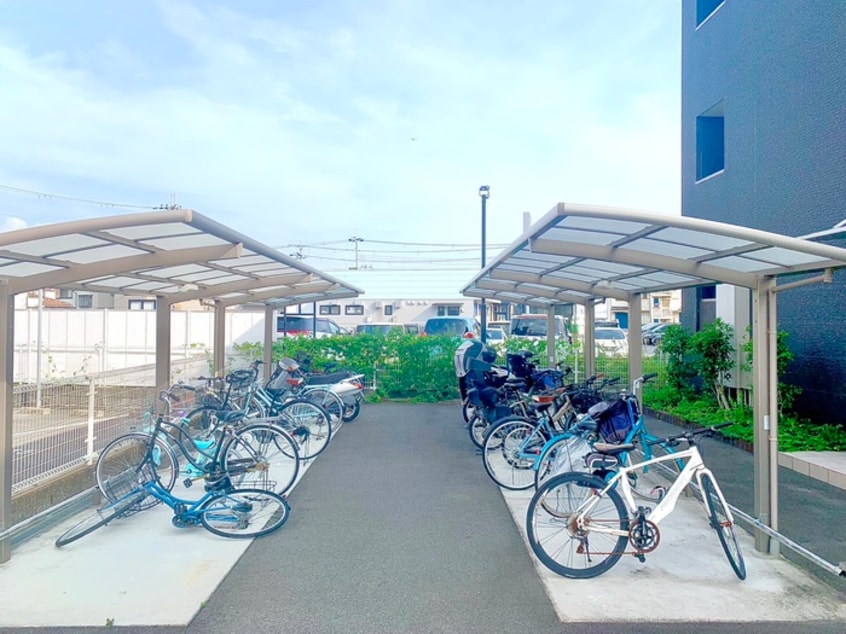 駐輪場 ｱﾝﾌﾟﾙﾌｪｰﾙｴﾀﾝ・ｾﾙﾏﾝ昆陽