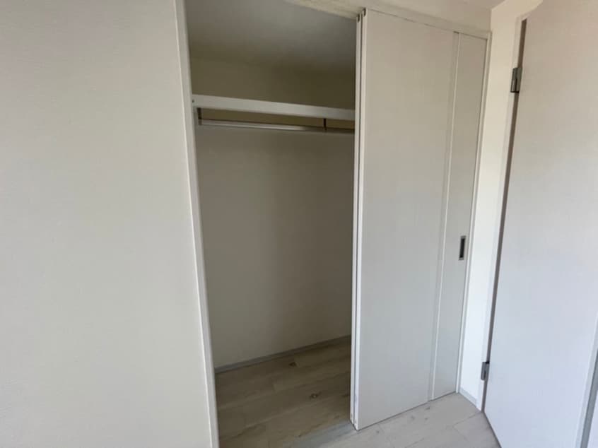 収納 ネオクレンツ川西