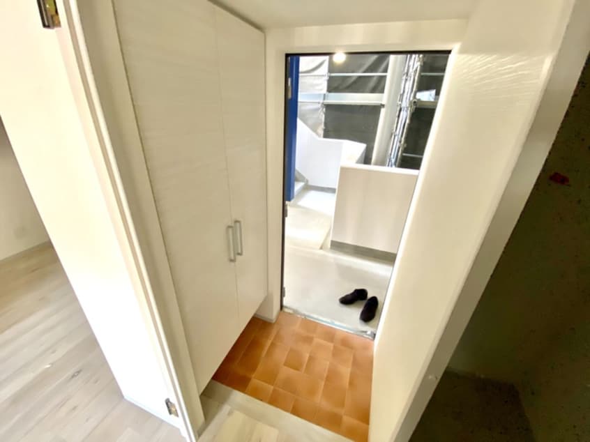 玄関 ネオクレンツ川西