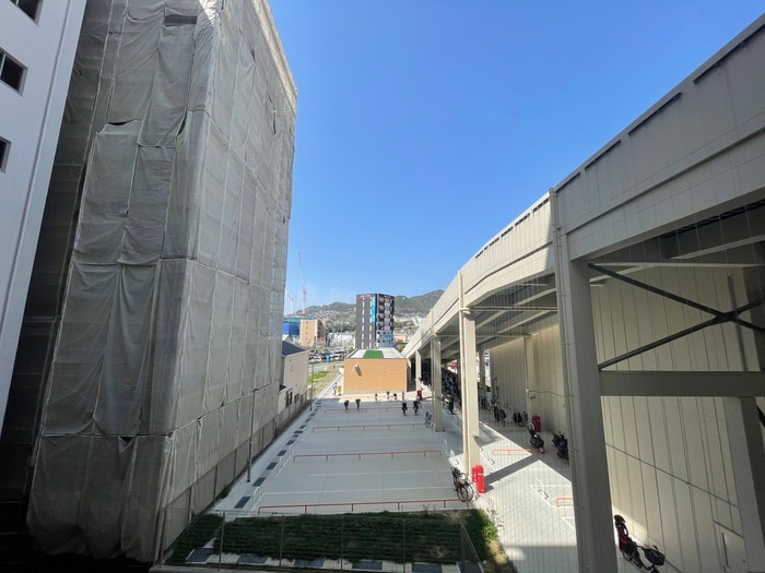 室内からの展望 ネオクレンツ川西