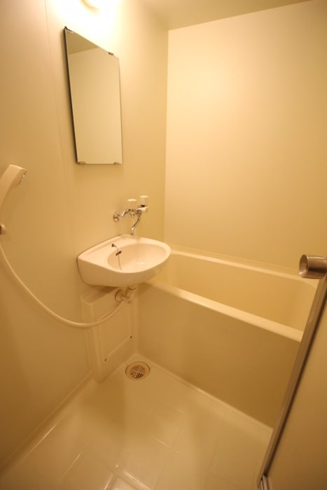 バス／シャワールーム等 フォ－レフジタ