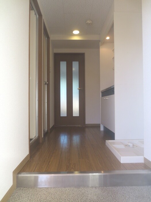 廊下 コモド嵯峨