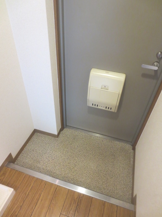 玄関 コモド嵯峨