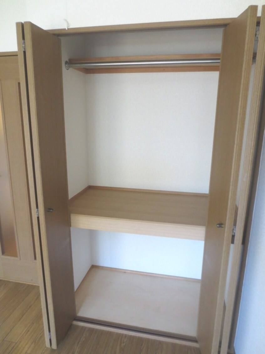 収納 コモド嵯峨