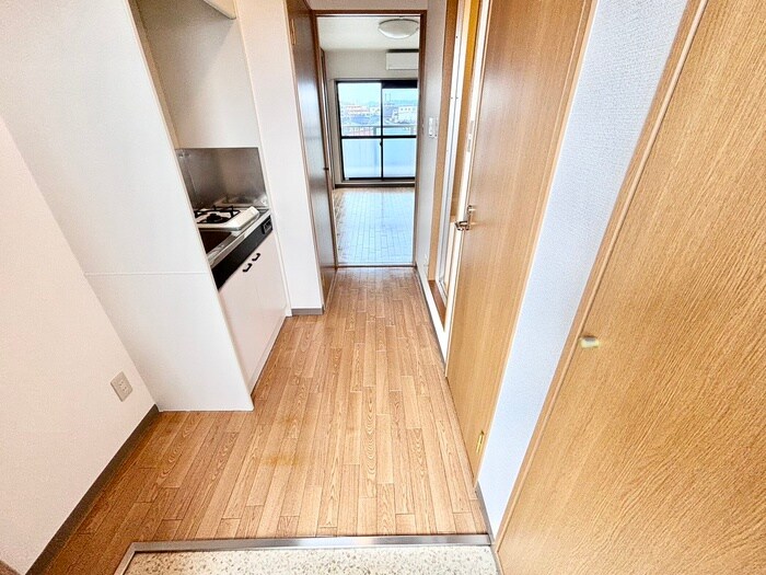 玄関 メゾンドファミ－ユ