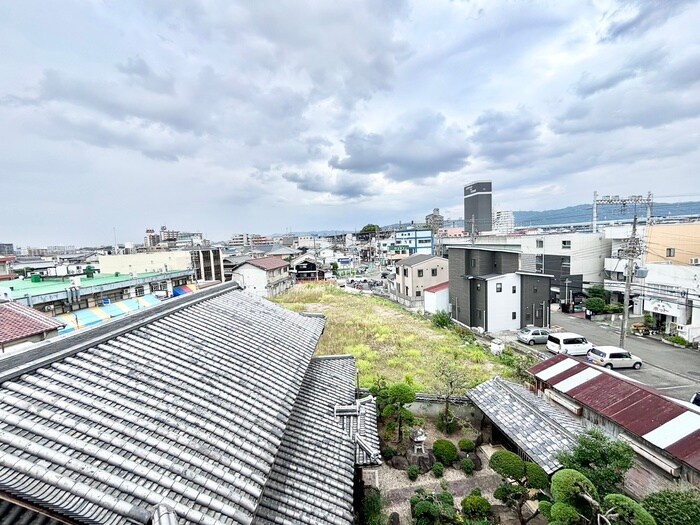 室内からの展望 メゾンドファミ－ユ