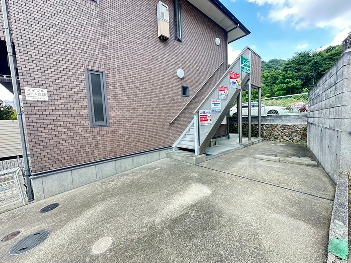 駐車場 メイプルコ－ト西畑