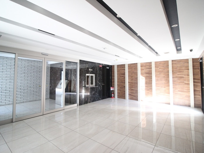 エントランス部分 リアライズ神戸ＷＥＳＴ