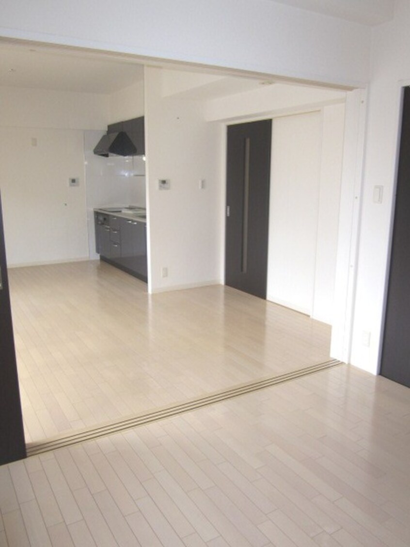 居室 メイプルコ－ト宝塚