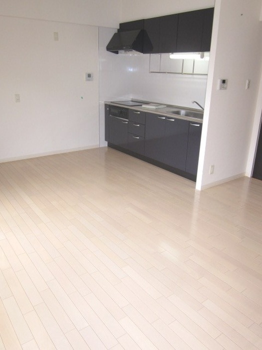 居室 メイプルコ－ト宝塚