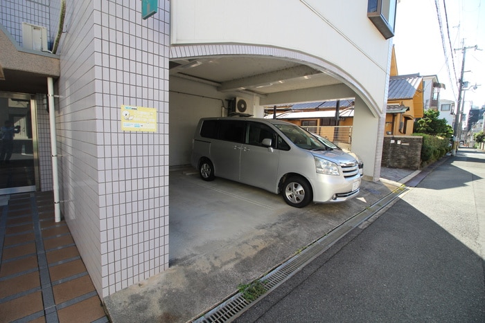 駐車場 プリティハウス