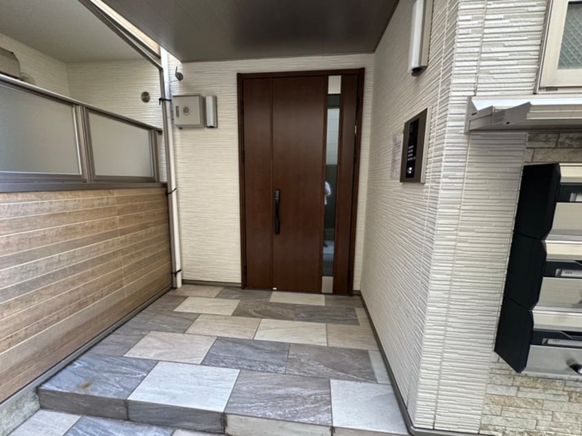 エントランス部分 クリエオーレ舎利寺