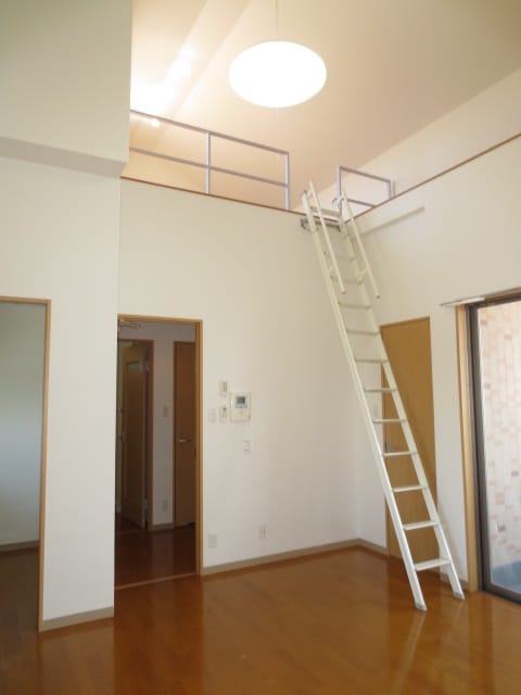 居室 ＴＳＵＲＵＧＩ