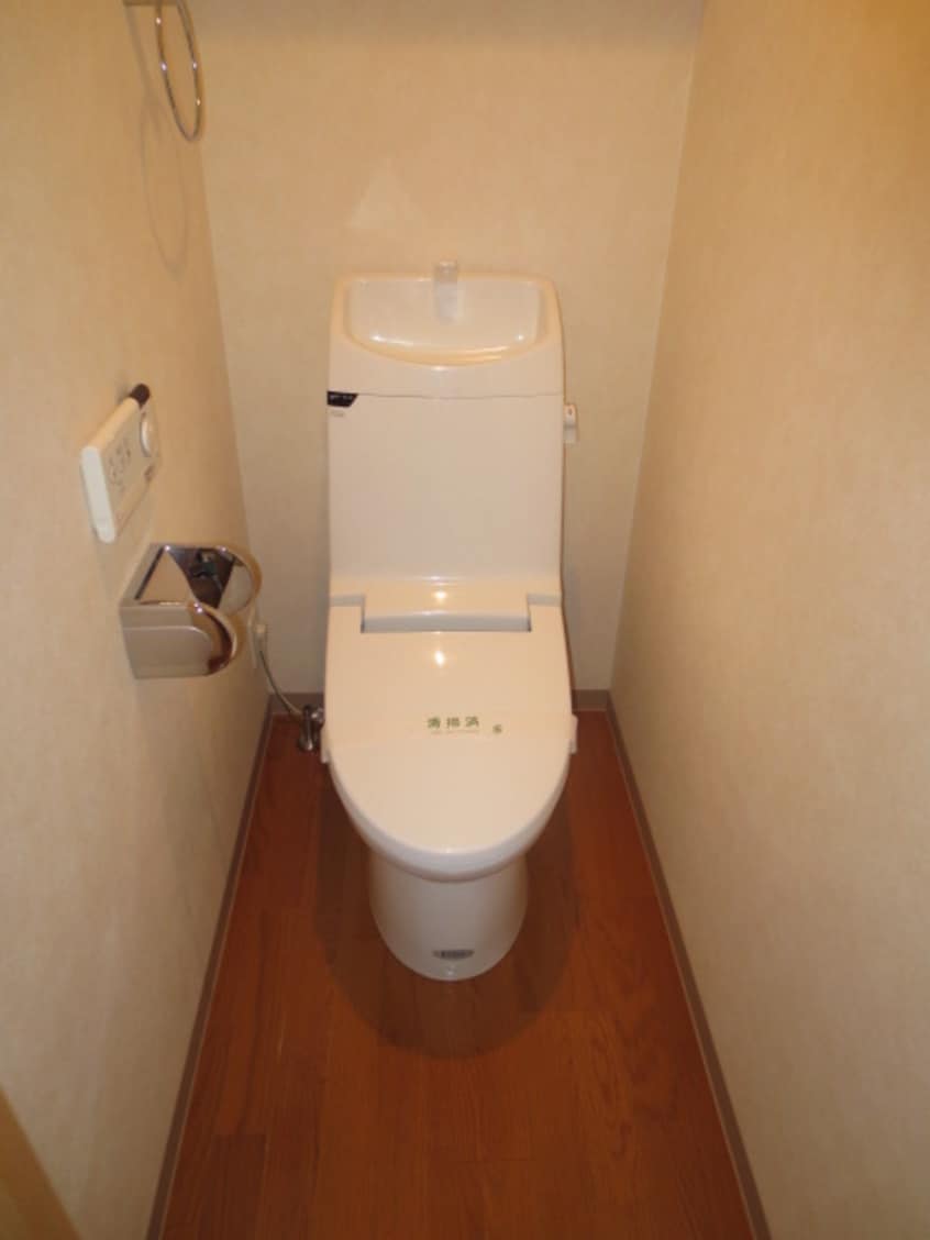 トイレ ＴＳＵＲＵＧＩ