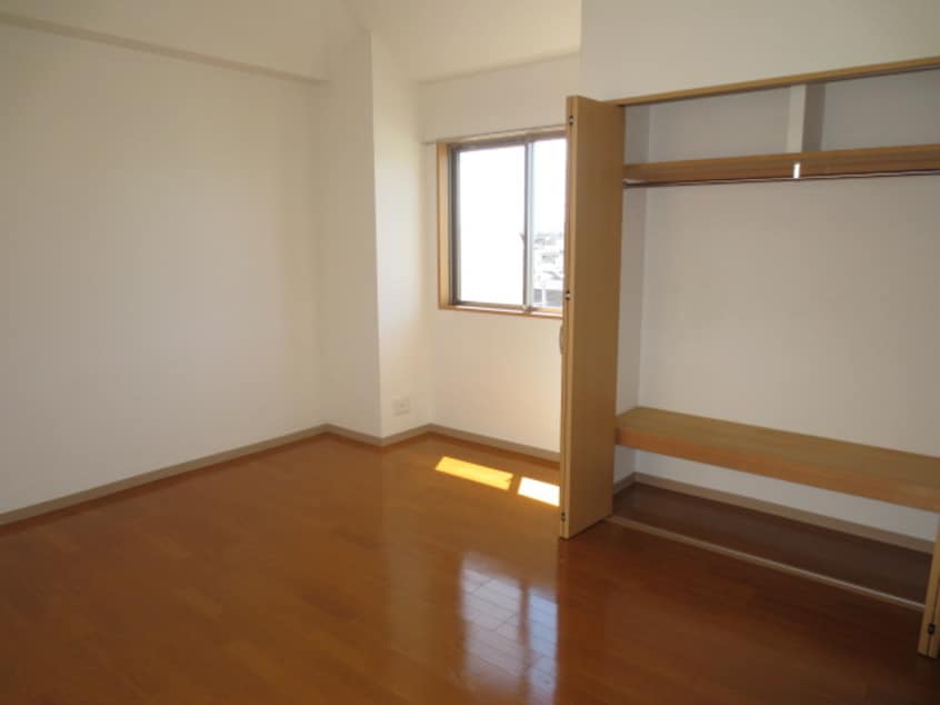 居室 ＴＳＵＲＵＧＩ