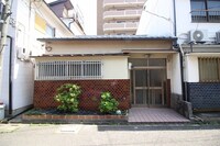 大宮通１丁目貸家