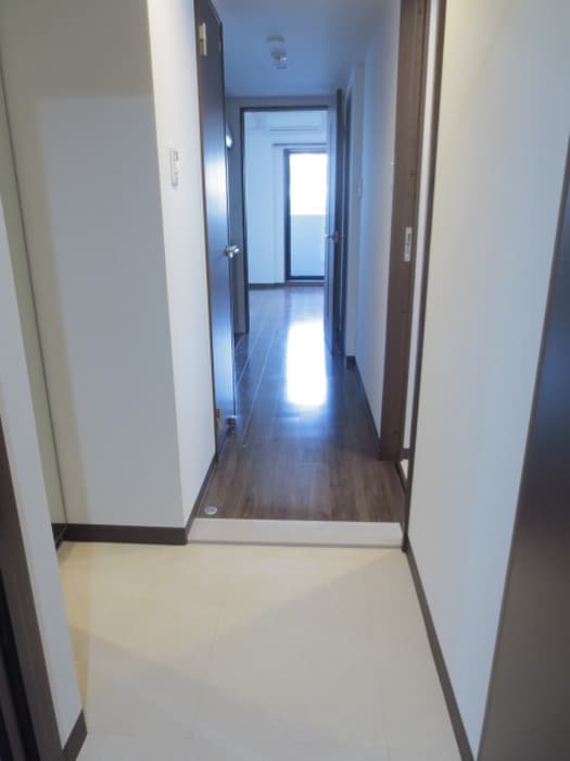 玄関 ﾍﾞﾗｼﾞｵ京都壬生WESTGATE(403)