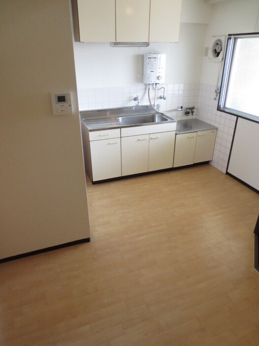 居室 毛利マンション