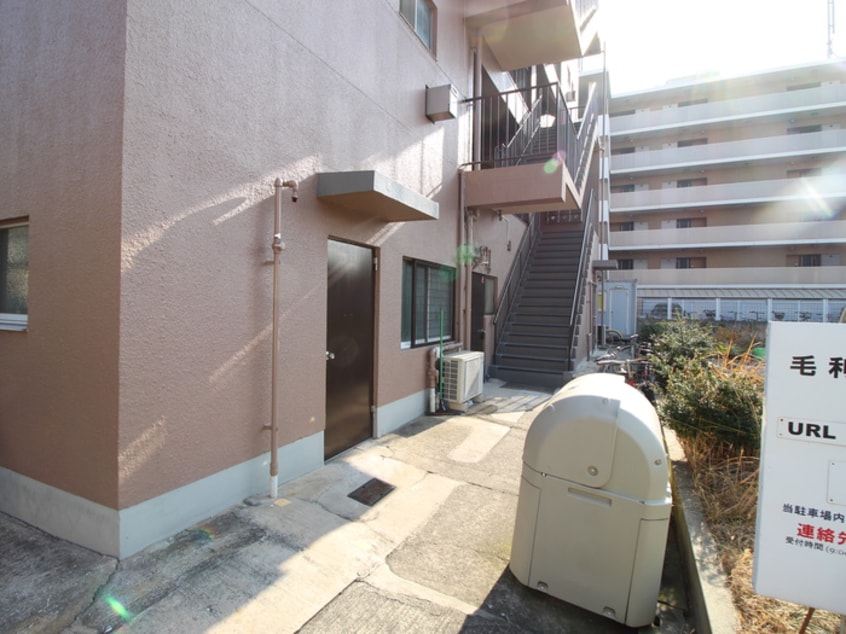 エントランス部分 毛利マンション