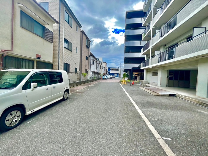 駐車場 EAST　NAGARE