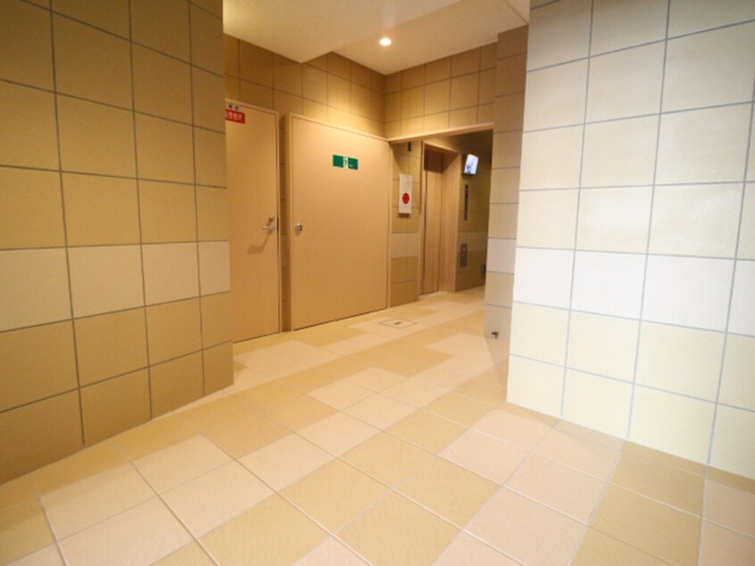 エントランス部分 サニークレスト上町