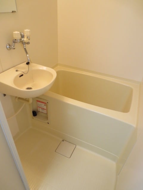 バス／シャワールーム等 サンハイツ