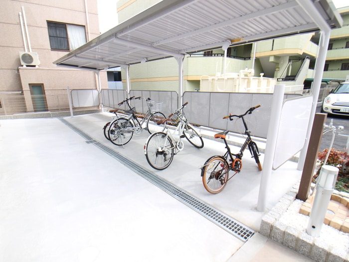 駐輪場 Ｇｒｉｓａｉｌｌｅ