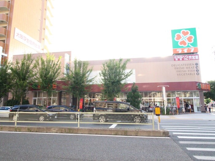 ライフ(スーパー)まで220m プランド－ルコ－ト