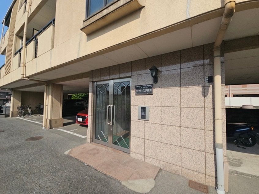 エントランス部分 ﾗｳﾞｨｽﾀ弥生