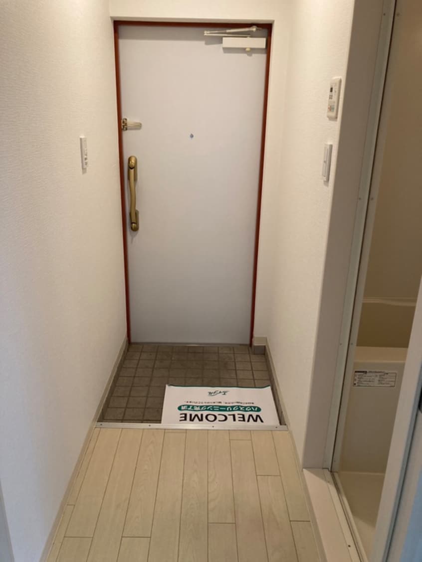 玄関 セシリア野崎