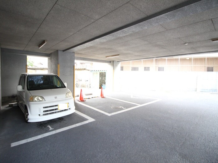 駐車場 さんさん宮町