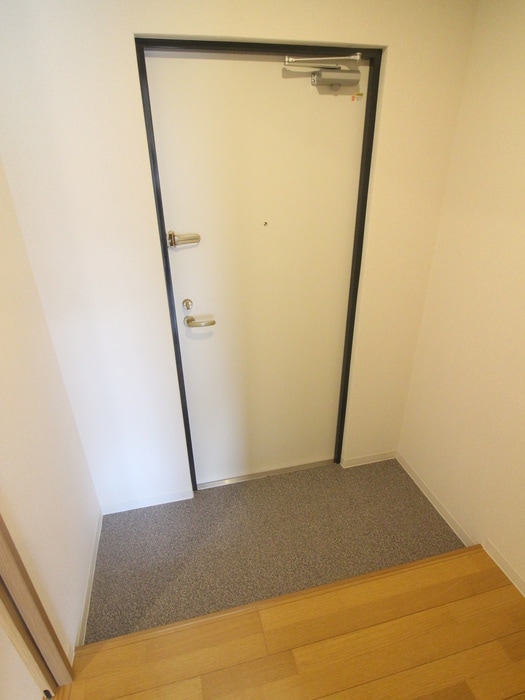 玄関 コンフォ－ル姫里Ⅲ