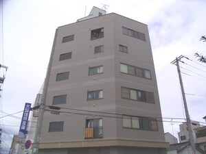 アイネス花村