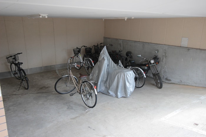 駐輪場 ﾊｲﾂ茨木