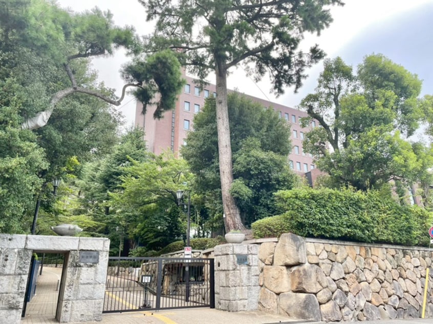甲南大学(大学/短大/専門学校)まで1090m ファ－スト　ステ－ジ