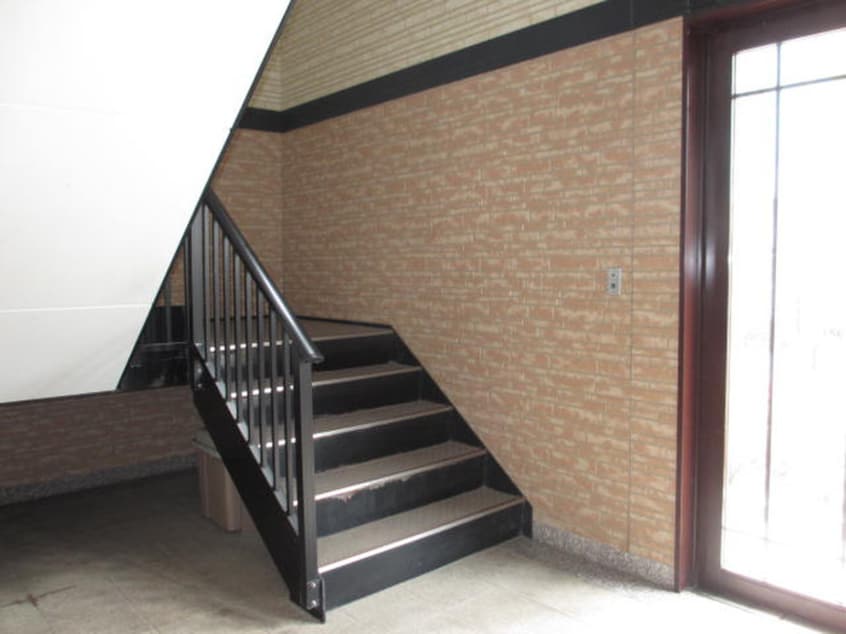 エントランス部分 パスト－ル清喜