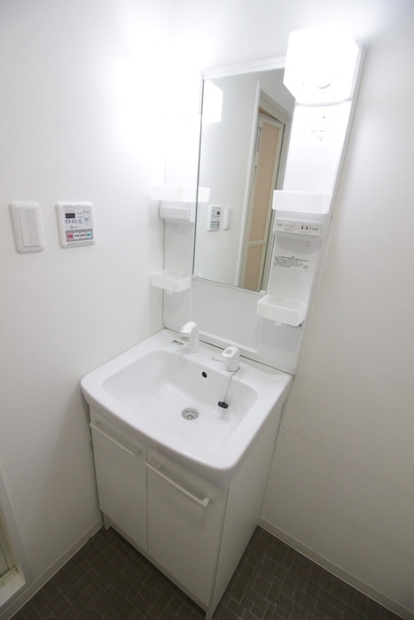 洗面 ニューライフ大手前三番館(806)