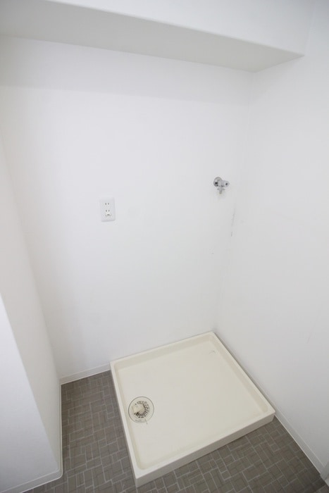 洗濯機置場 ニューライフ大手前三番館(806)