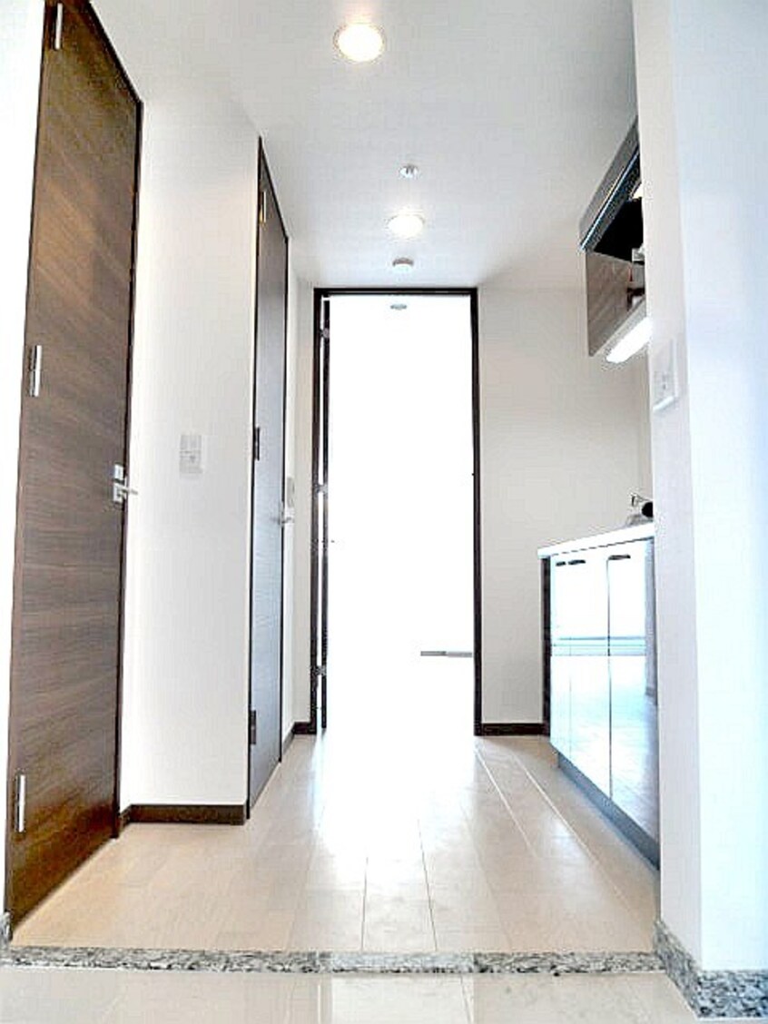 廊下 レジュールアッシュ梅田北