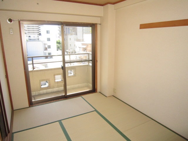 居室 パ－ルハイツ三輪