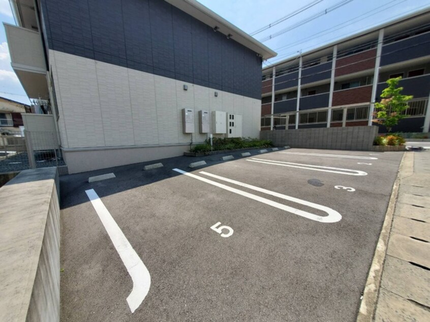 駐車場 カーサフェリーチェ