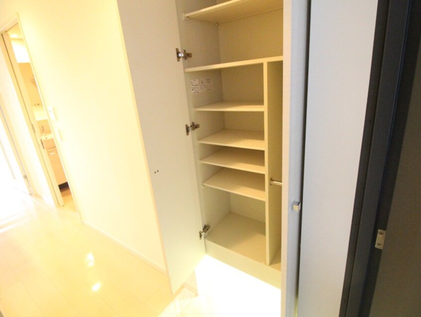 靴箱 ｱﾄﾞﾊﾞﾝｽ神戸ﾌﾟﾗｰｼﾞｭ(902)