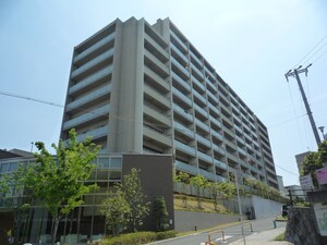 ﾌﾞﾗﾝｼｴﾗ吹田片山公園（412）