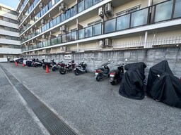 バイク置き場