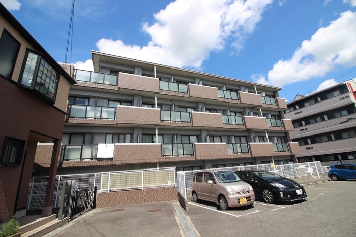 外観写真 Ｌｏｂｅｌｉａ　ｃｏｕｒｔ