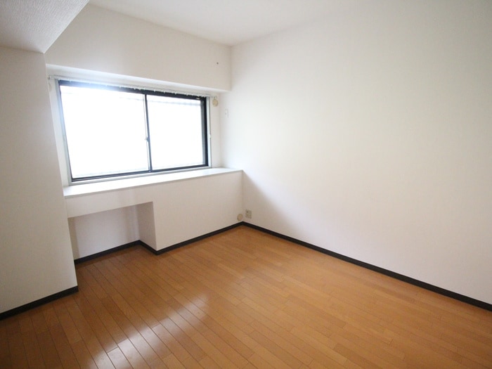 居室 ファルダス垂水（202）