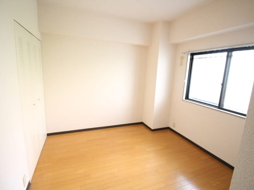 居室 ファルダス垂水（202）