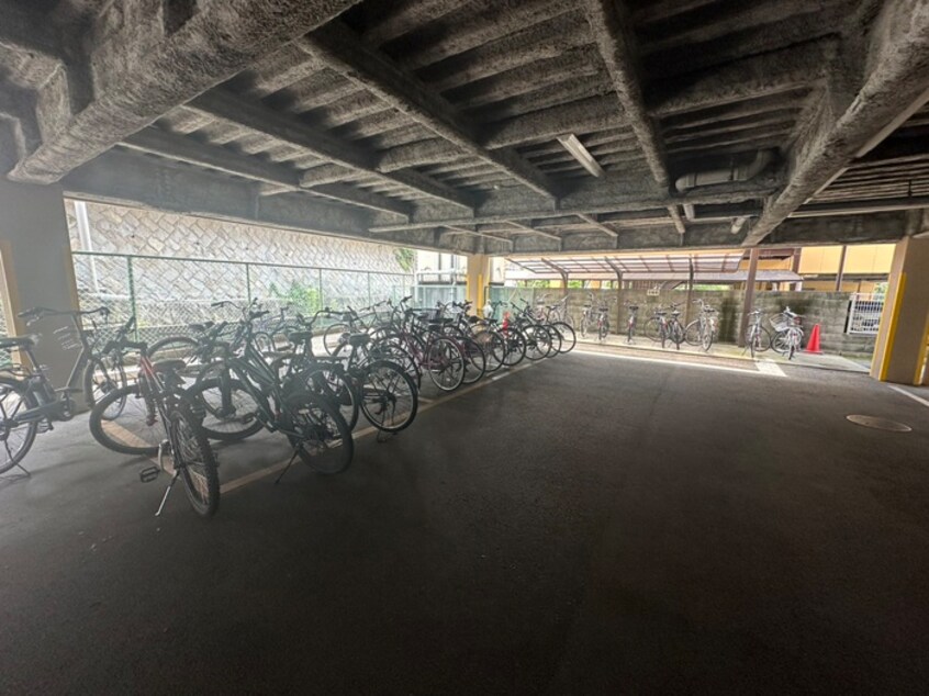 駐輪場 ｱｰﾈｽﾄ山手1