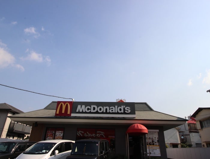 マクドナルド(ファストフード)まで900m プレステ－ジフジ久米田壱番館